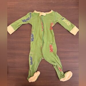 The Beaufort Bonnet Company giraffe pajamas
6-12 months